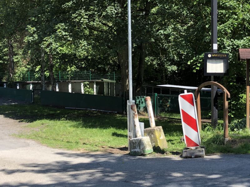 ssgh-hundeplatz-hundeschule-bockenheim-arbeitsdienst-schranke (2)